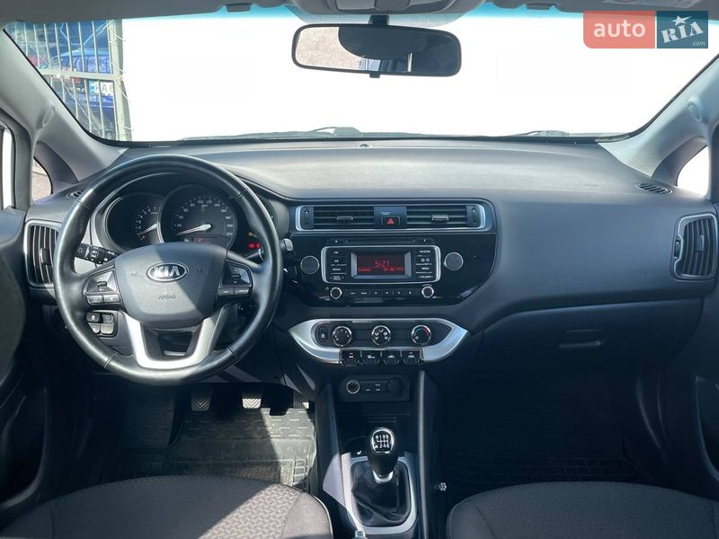 Седан Kia Rio 2017 в Киеве фото 19 Седан Kia Rio 2017 в Киеве