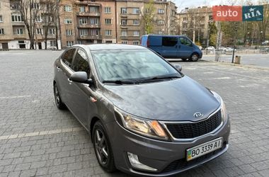 Седан Kia Rio 2012 в Львове