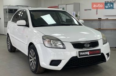 Седан Kia Rio 2010 в Києві