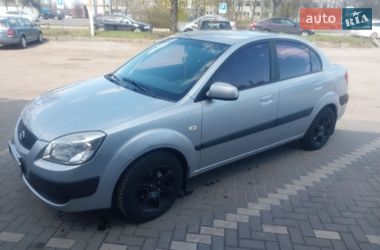Седан Kia Rio 2006 в Житомире