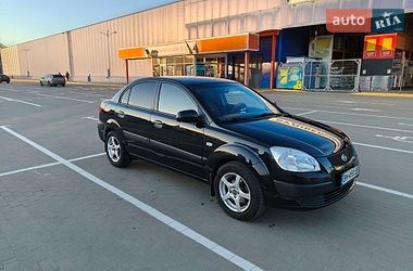 Седан Kia Rio 2006 в Сумах