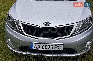 Седан Kia Rio 2013 в Києві