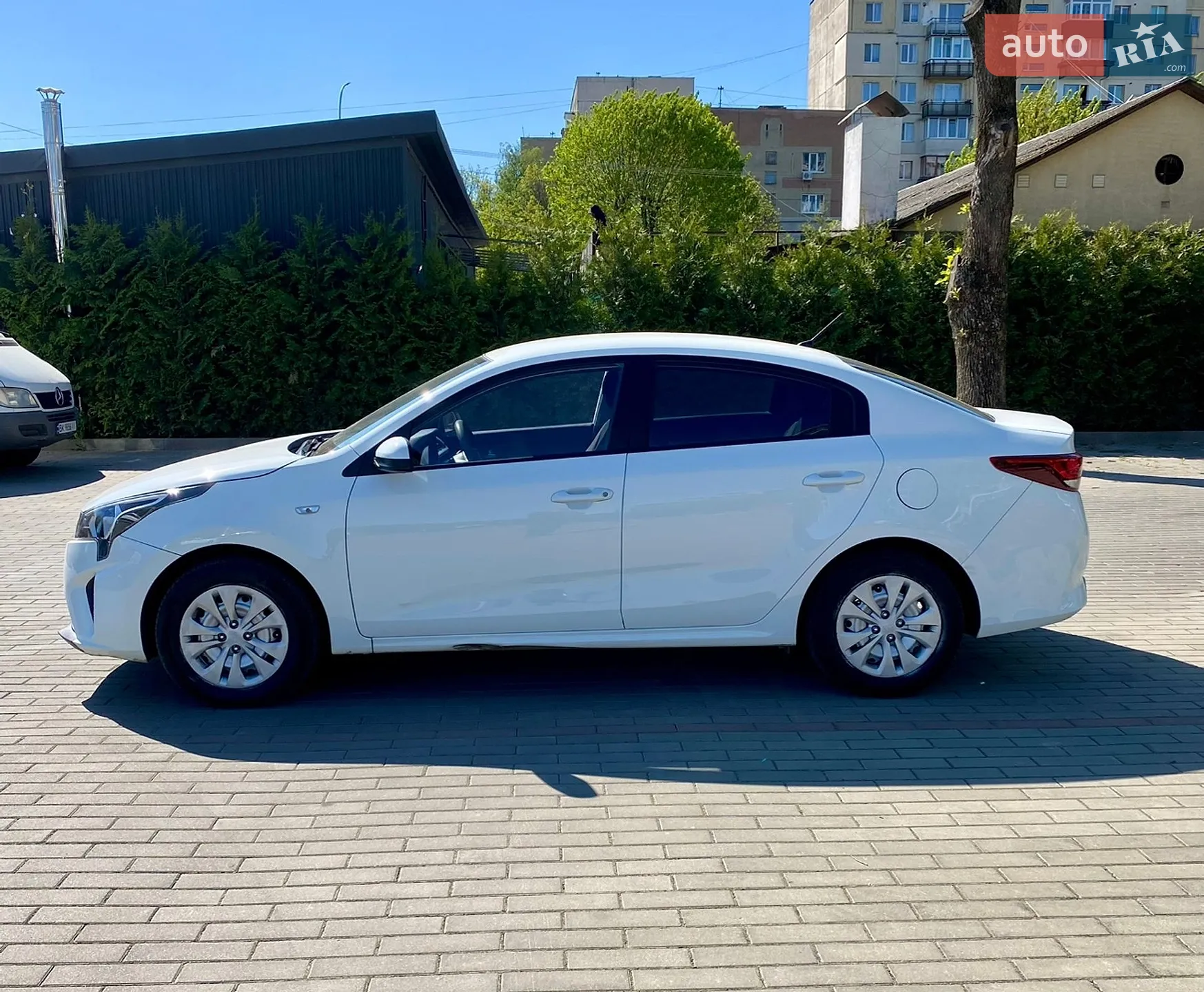 2021 Kia Rio - мініатюра 3