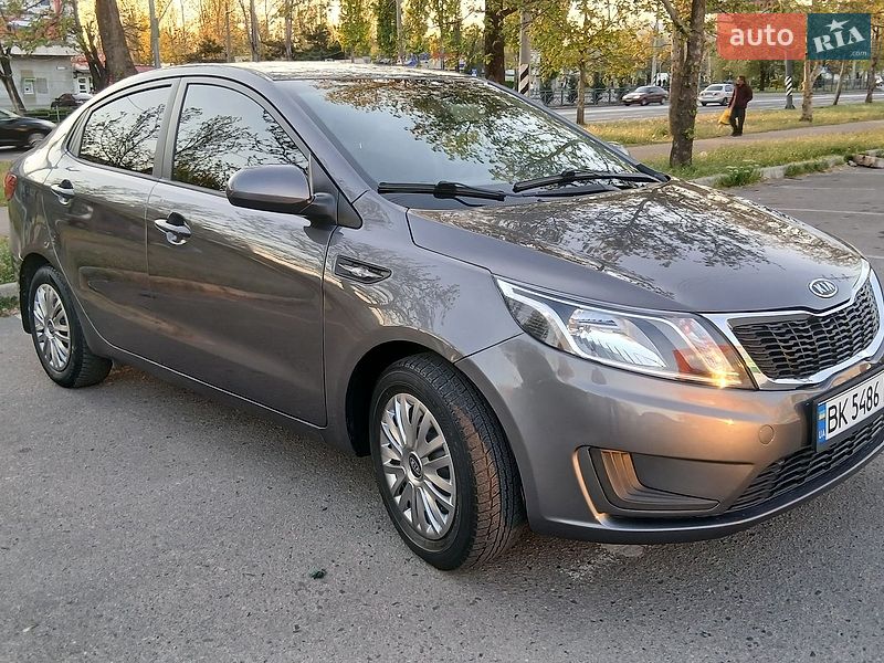 Седан Kia Rio 2014 в Николаеве
