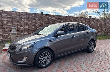 Седан Kia Rio 2014 в Николаеве