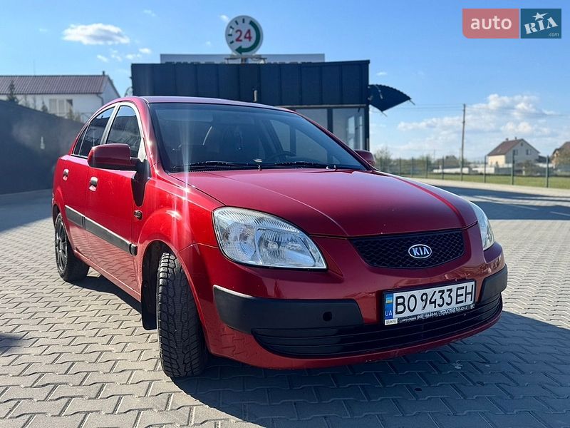Седан Kia Rio 2008 в Каменец-Подольском