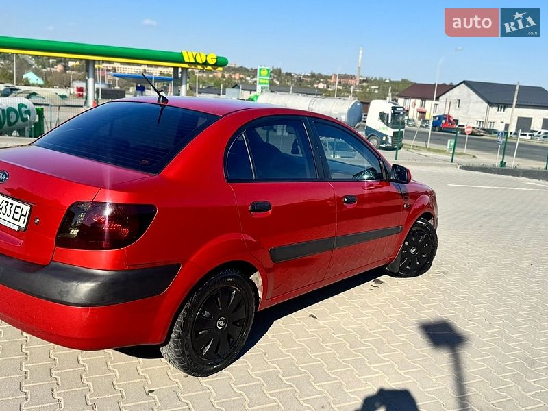 Седан Kia Rio 2008 в Каменец-Подольском