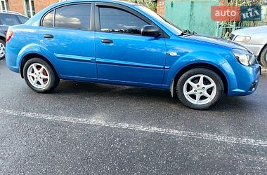 Седан Kia Rio 2010 в Хмельницком