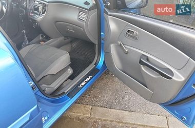 Седан Kia Rio 2010 в Хмельницком