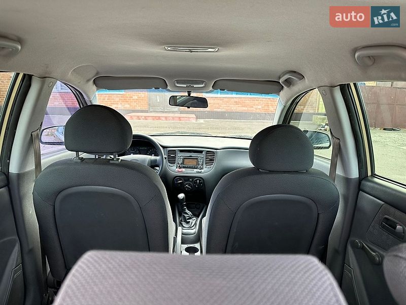 Хэтчбек Kia Rio 2008 в Прилуках
