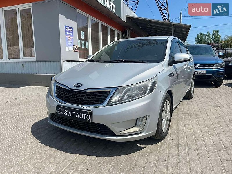 Седан Kia Rio 2013 в Николаеве