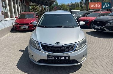 Седан Kia Rio 2013 в Николаеве