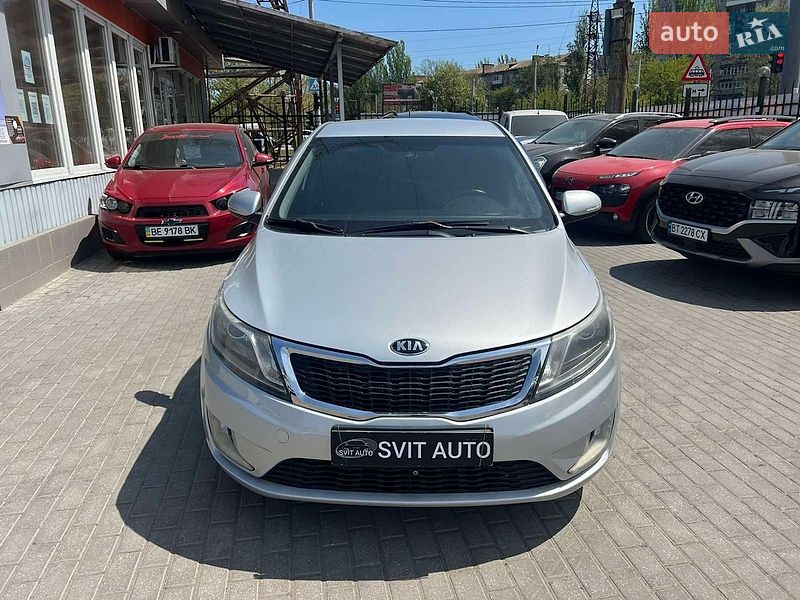 Седан Kia Rio 2013 в Николаеве