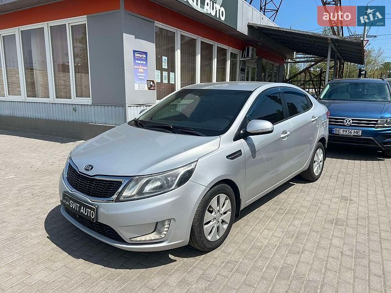 Седан Kia Rio 2013 в Николаеве