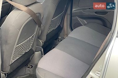 Хэтчбек Kia Rio 2008 в Чернигове