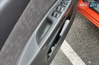 Хэтчбек Kia Rio 2008 в Киеве