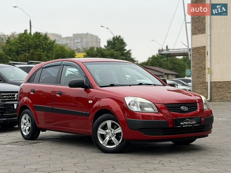 Хэтчбек Kia Rio 2008 в Одессе