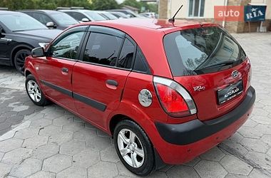 Хэтчбек Kia Rio 2008 в Одессе