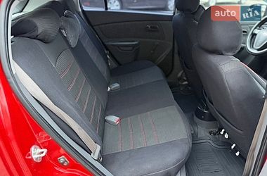 Хэтчбек Kia Rio 2008 в Одессе