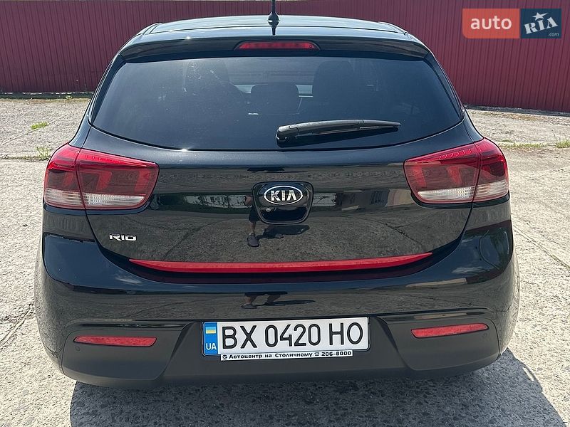 Хетчбек Kia Rio 2017 в Хмельницькому