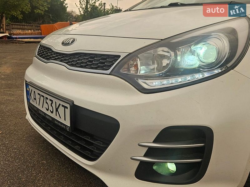 Хэтчбек Kia Rio 2016 в Киеве