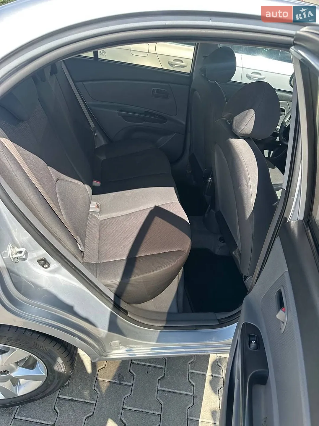 2010 Kia Rio - мініатюра 8