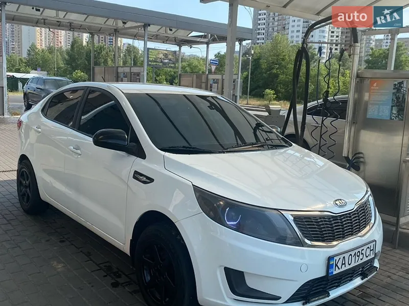 Kia Rio 2013 VIN Z94CB41AADR107155 фото оголошення 2 з 32