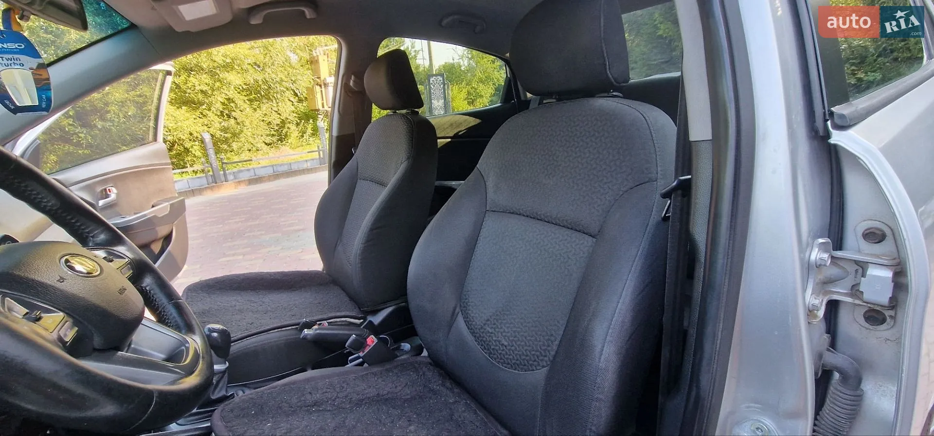 2013 Kia Rio - мініатюра 32