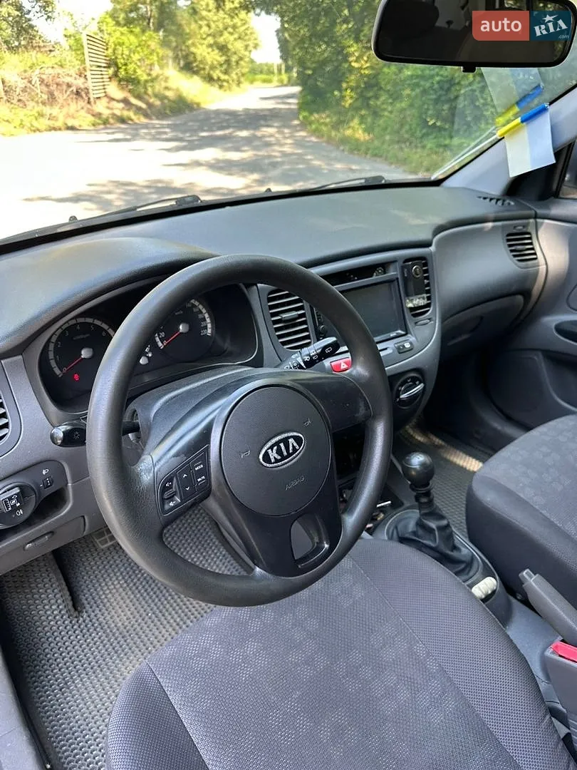 2010 Kia Rio - мініатюра 11