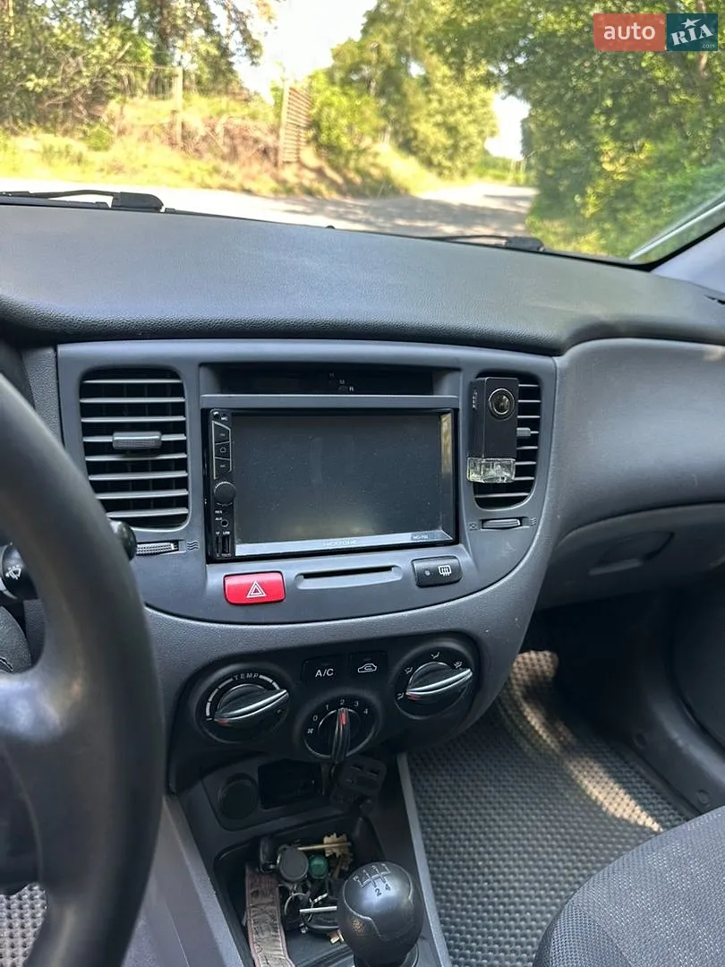 2010 Kia Rio - мініатюра 13