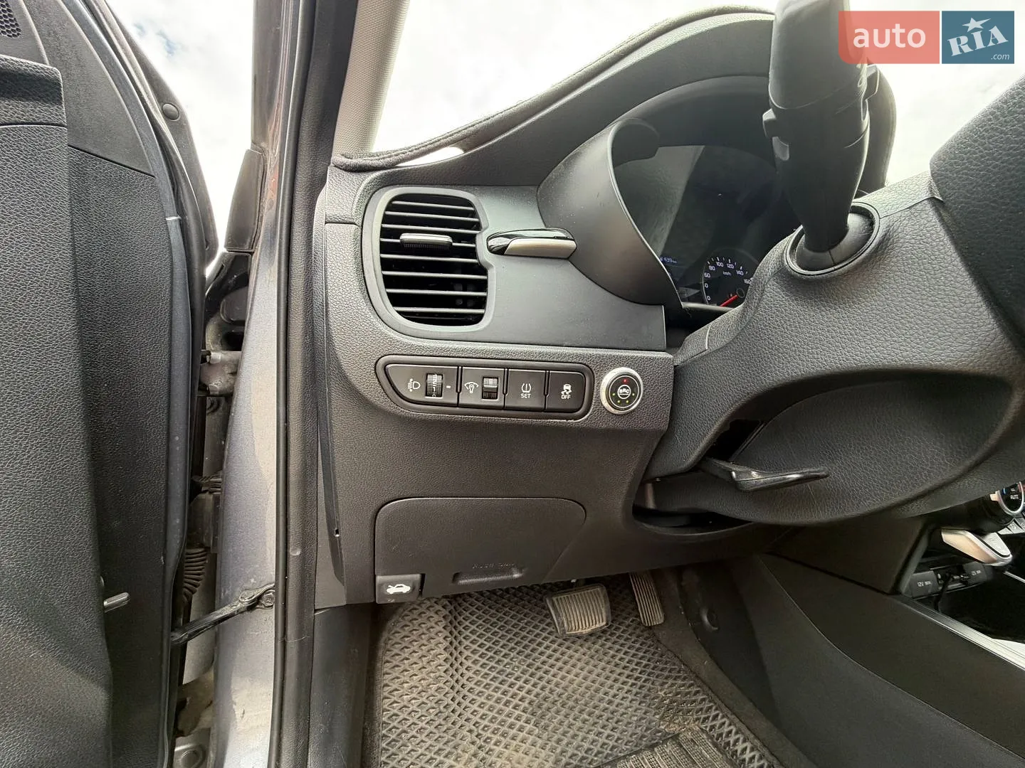 2019 Kia Rio - мініатюра 23