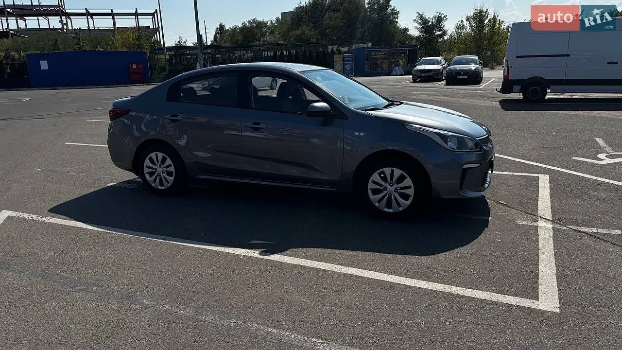 2017 Kia Rio - мініатюра 3