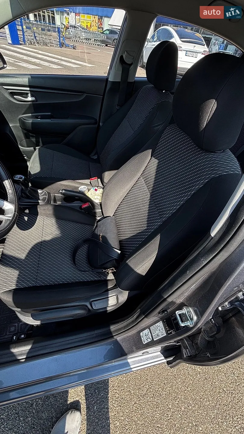 2017 Kia Rio - мініатюра 11
