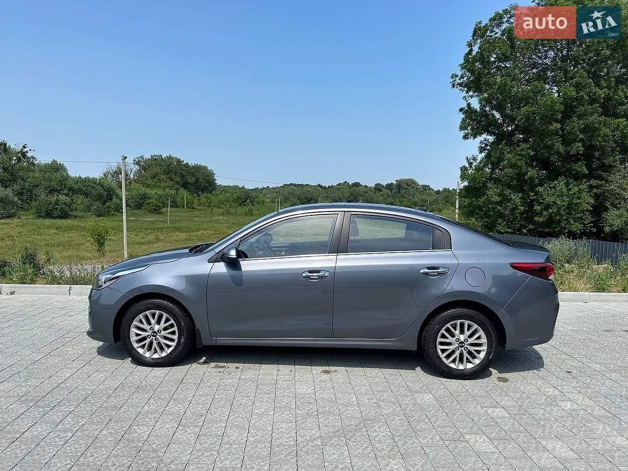 2019 Kia Rio - мініатюра 3