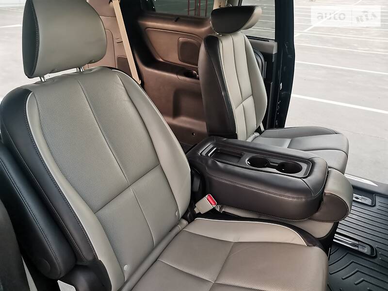 Мінівен Kia Sedona 2017 в Києві
