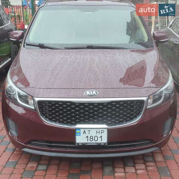 Минивэн Kia Sedona 2017 в Ивано-Франковске