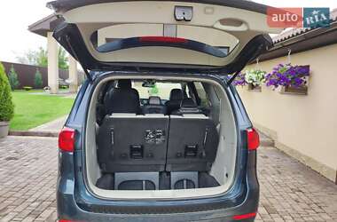 Мінівен Kia Sedona 2015 в 