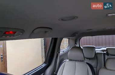 Мінівен Kia Sedona 2015 в 