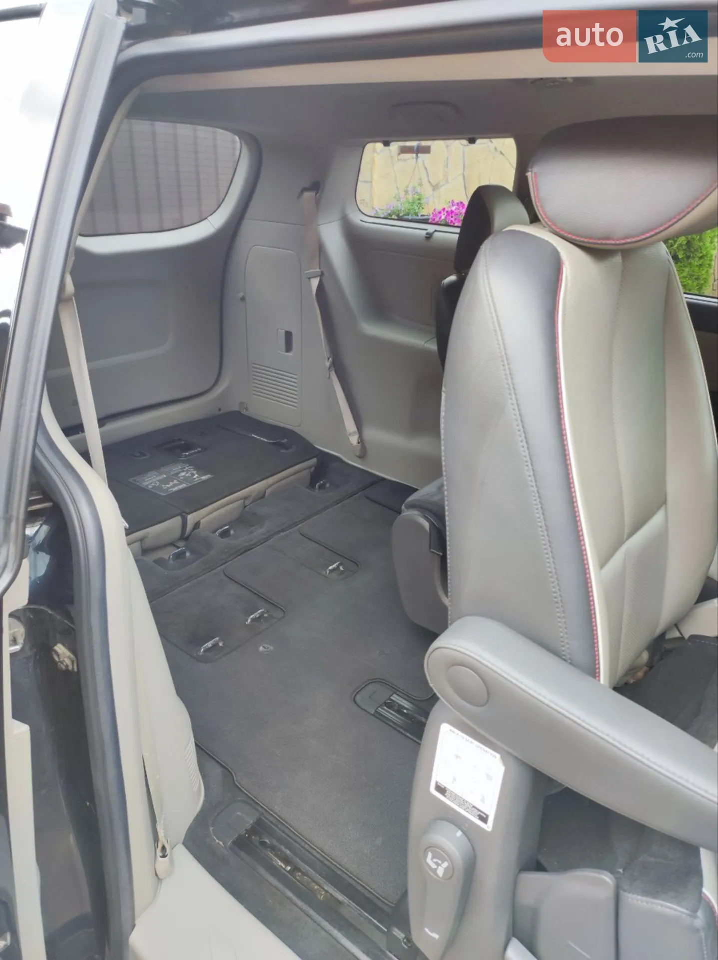 2015 Kia Sedona - мініатюра 48