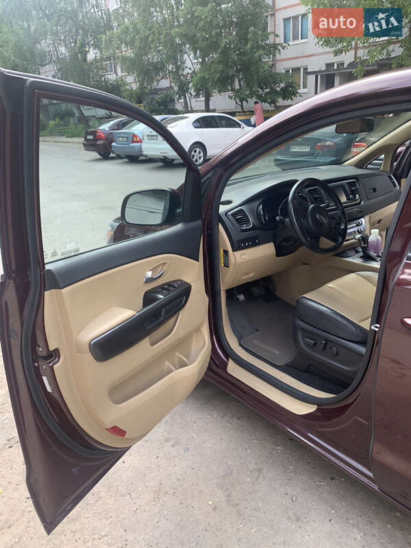 Минивэн Kia Sedona 2017 в Харькове