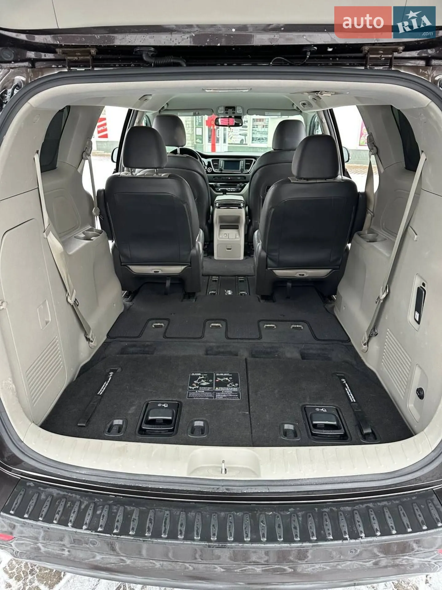2016 Kia Sedona - мініатюра 9