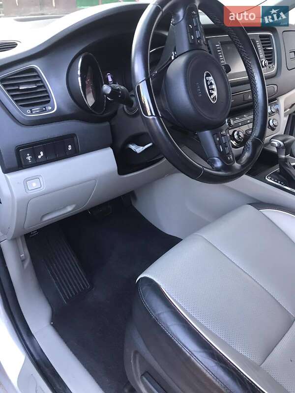 Мінівен Kia Sedona 2019 в Одесі