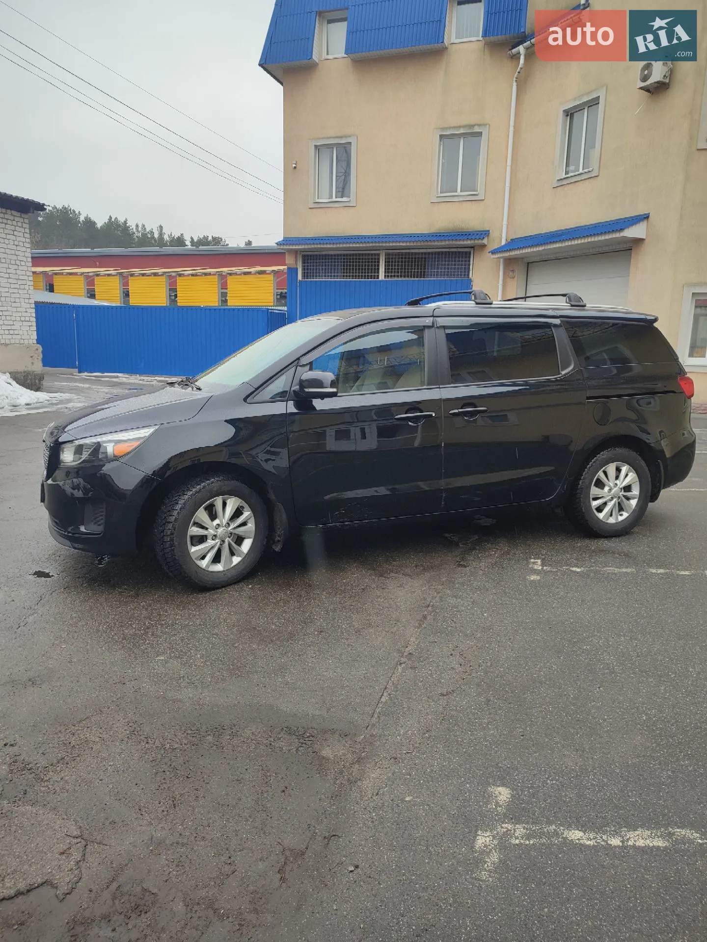 2016 Kia Sedona - мініатюра 3