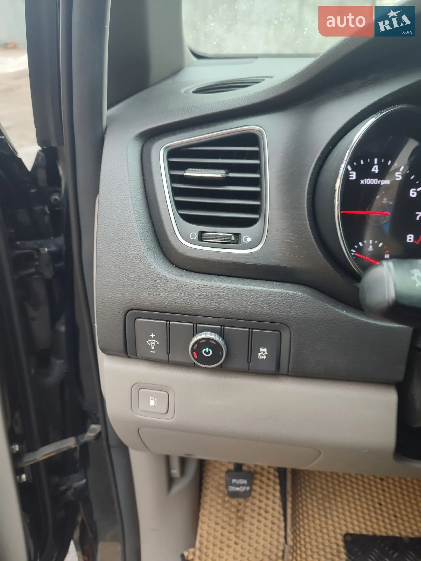 2016 Kia Sedona - мініатюра 16