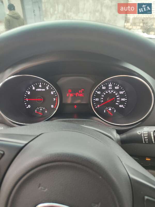 Мінівен Kia Sedona 2016 в Києві