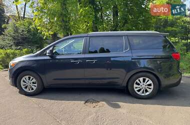 Минивэн Kia Sedona 2014 в 