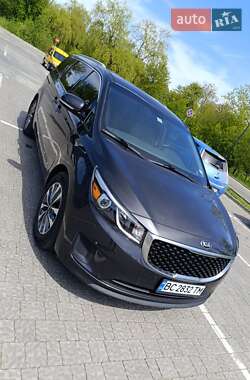 Мінівен Kia Sedona 2014 в Дрогобичі