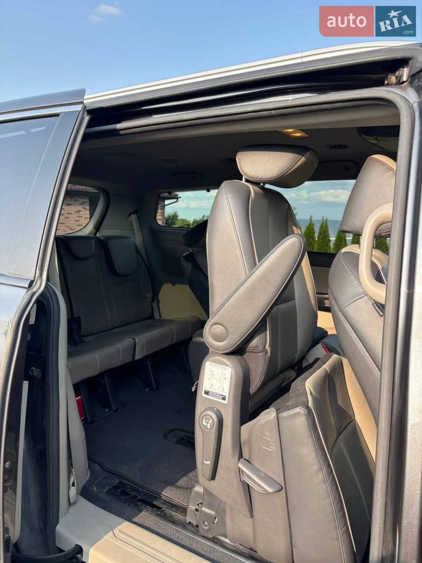 2016 Kia Sedona - мініатюра 5