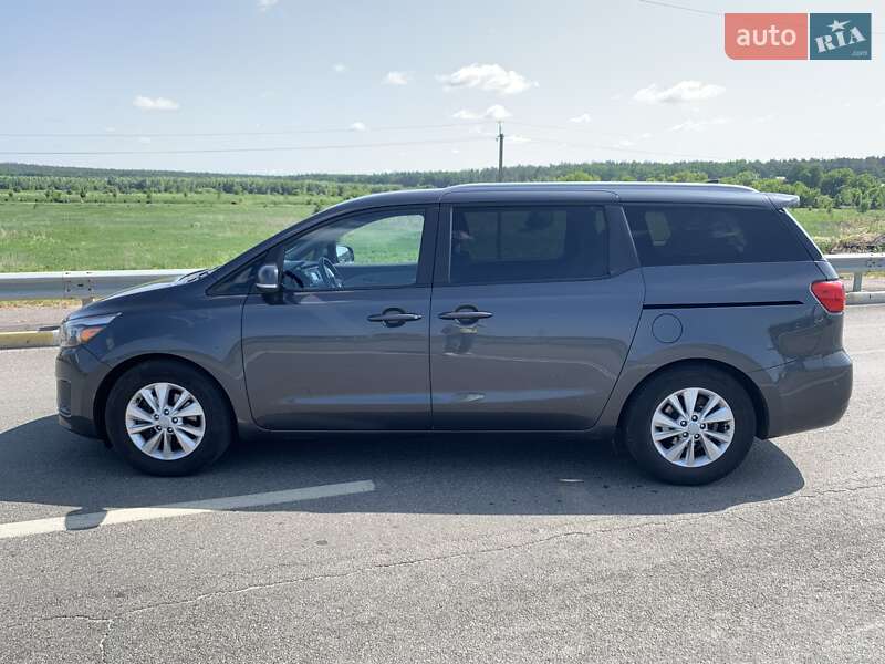 Kia Sedona 2015