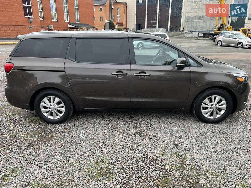 Мінівен Kia Sedona 2015 в Вишневому